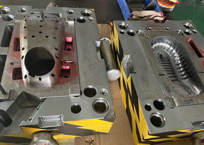 injection mold fitting