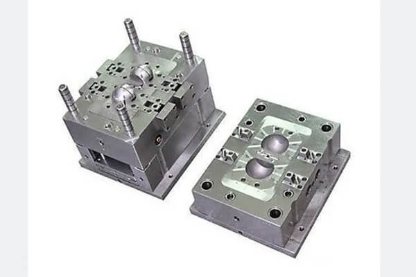 injection molding mold types