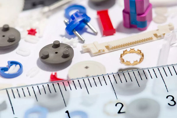 Micro Injection Molding: Precise Complex Parts Manufacturing