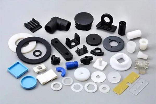 small plastic parts manufacturer - plastic injection molding - plastic parts molding